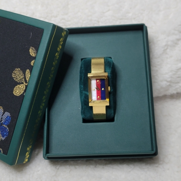 Womens Gucci Watch - Picture 1 of 4